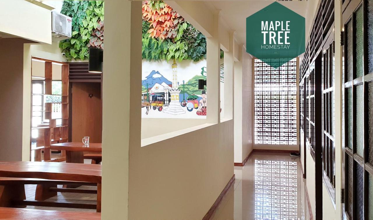Maple Tree Homestay Maguwo Exteriör bild